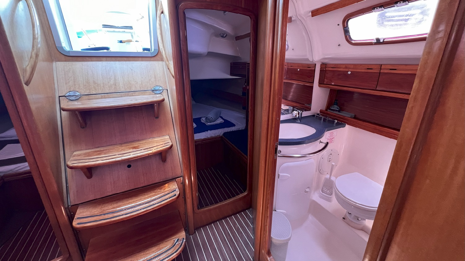 Bavaria Cruiser 39 "Iona"